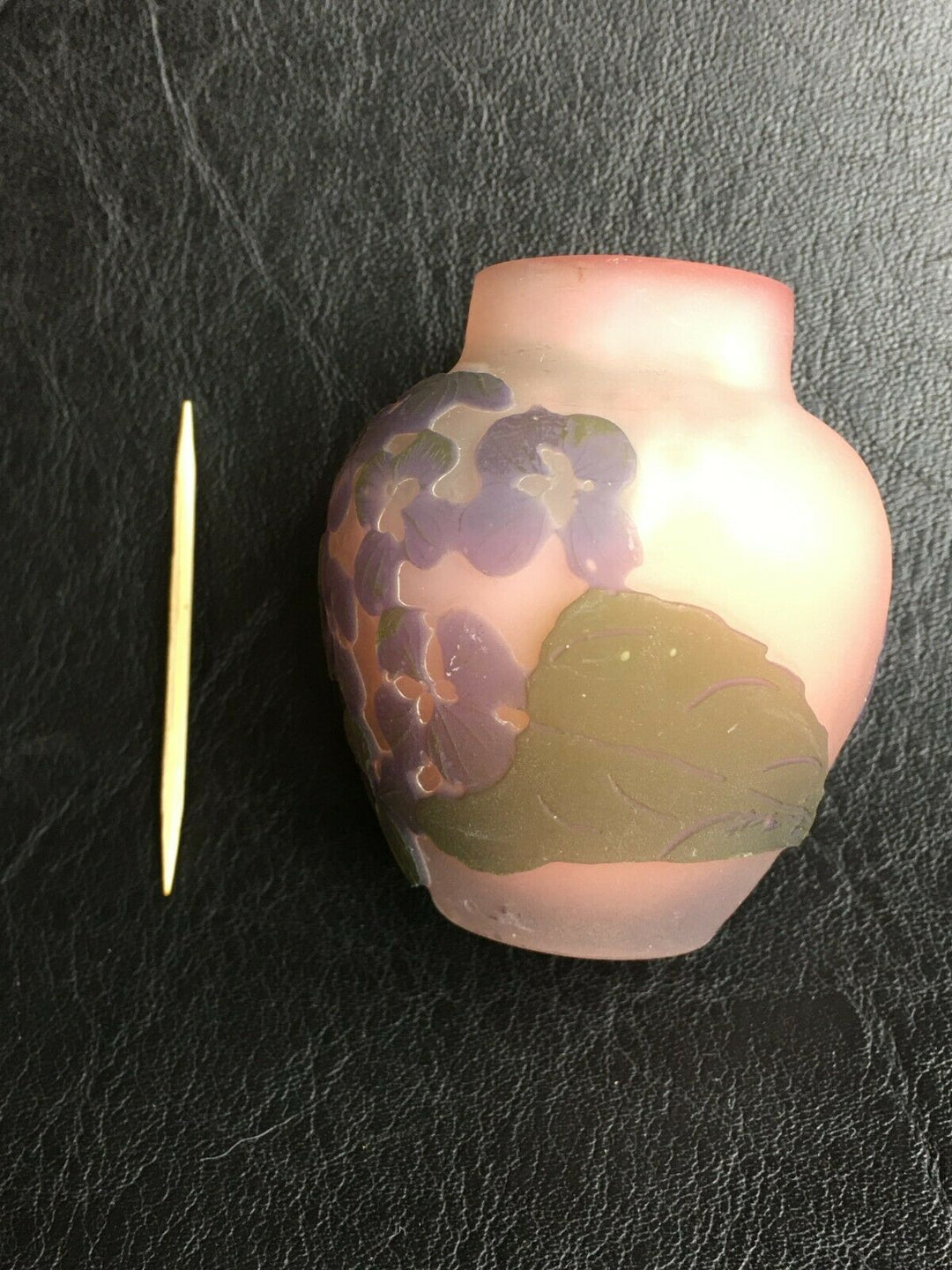 エミールガレ　紫陽花の花が描かれた花瓶（ミニチュアール）