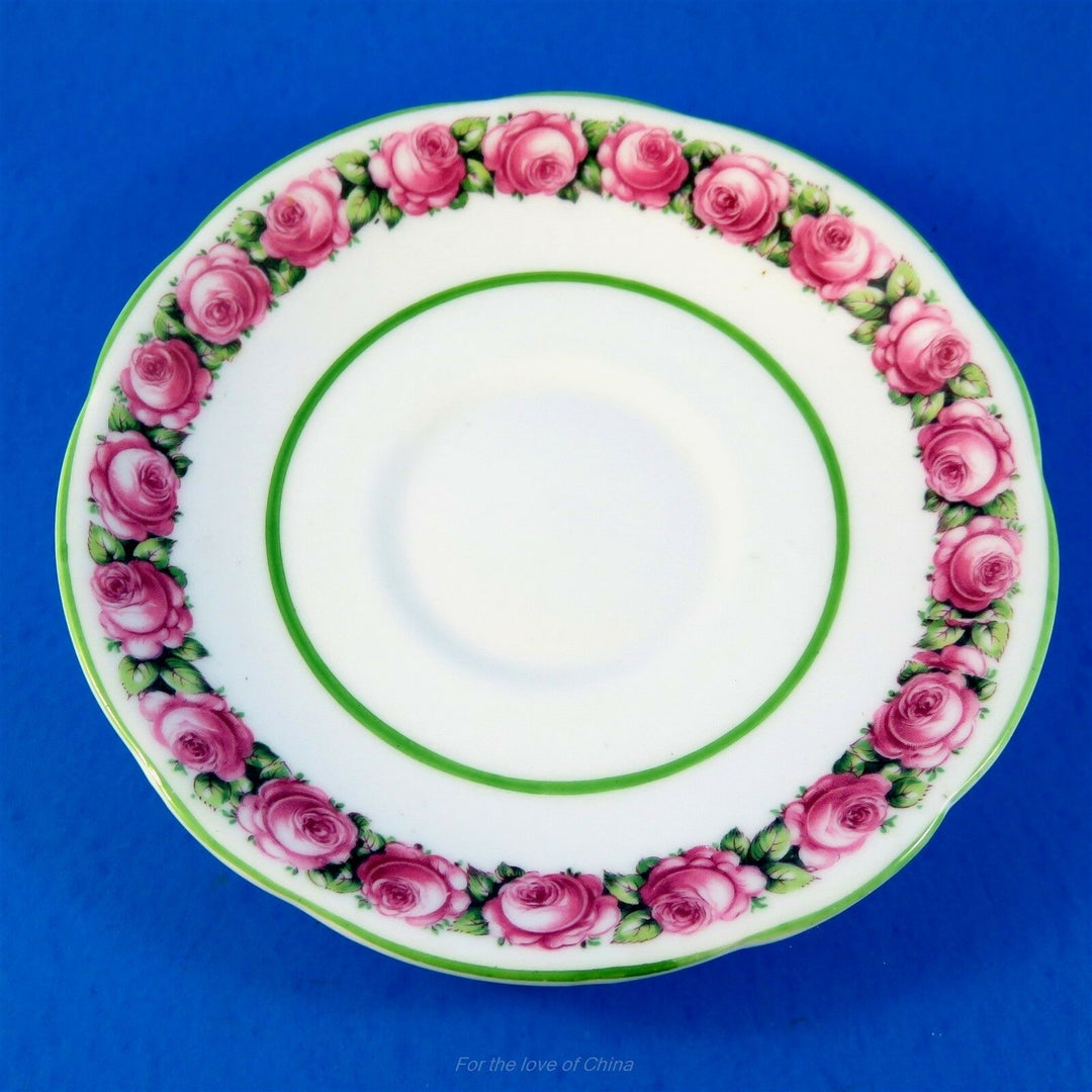 パラゴン　可愛いピンクローズの縁のロイヤルカップ&ソーサー