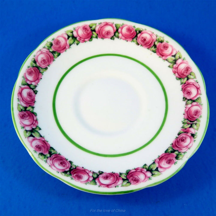 パラゴン　可愛いピンクローズの縁のロイヤルカップ&ソーサー