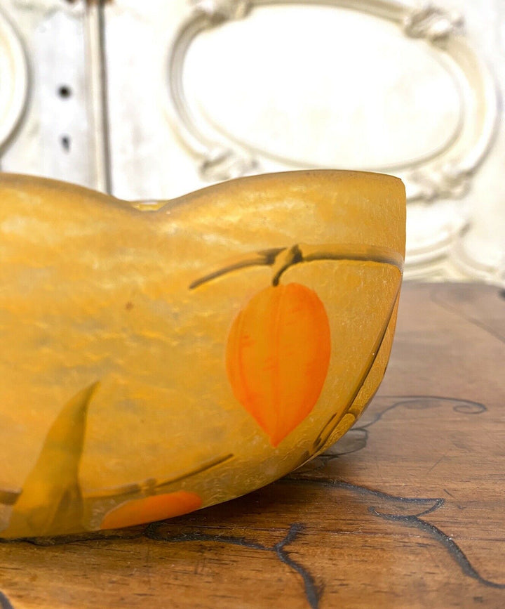 Daum nancy - Coupe Polylobée A Decor De Fruits, Pate De Verre Art Nouveau