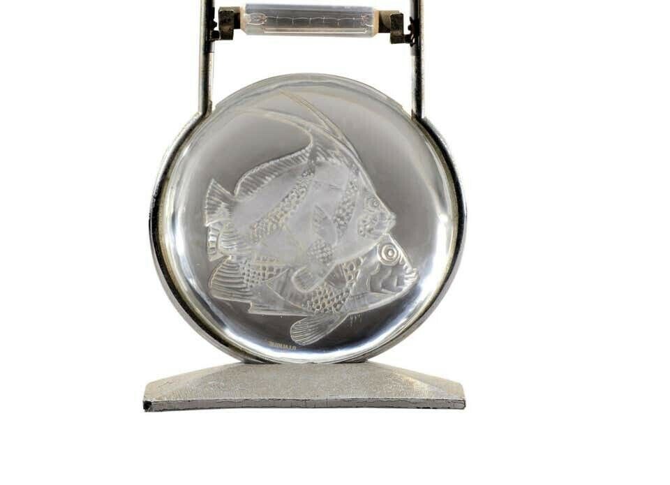 René LALIQUE (1860-1945) : Lampe de cheminée modèle " Poisson "