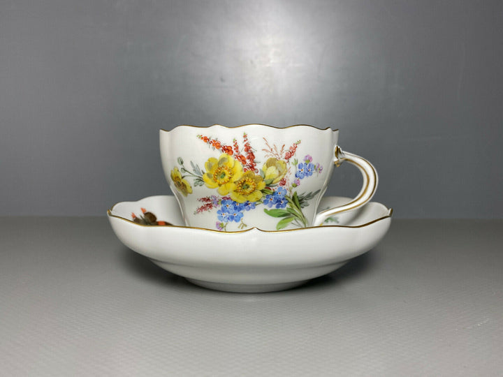 MEISSEN KAFFEE GEDECK 2-TLG TASSE UT NATURALISTISCHE BLUMENMALEREI SCHMETTERLING