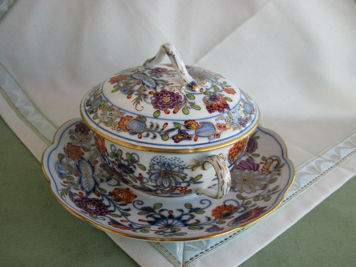 Schöne Meissen Terrine in Dekor Royal Buntes Zwiebelmuster mit Rot und Gold