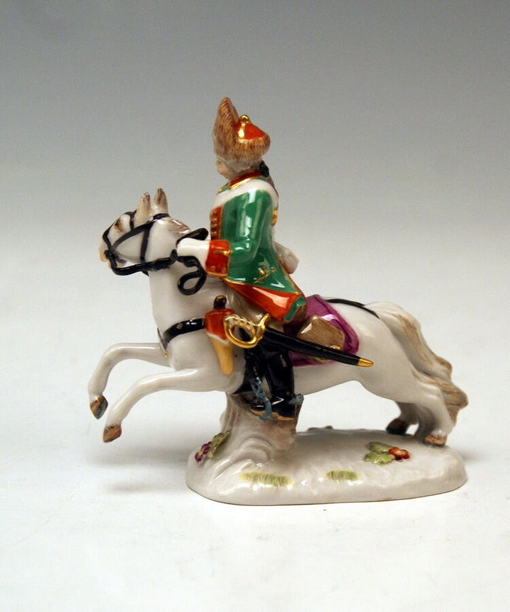 MEISSEN FIGUR SERIE REITER JÄGER SOLDATEN HUSAR ZU PFERDE KAENDLER MNR: 69540