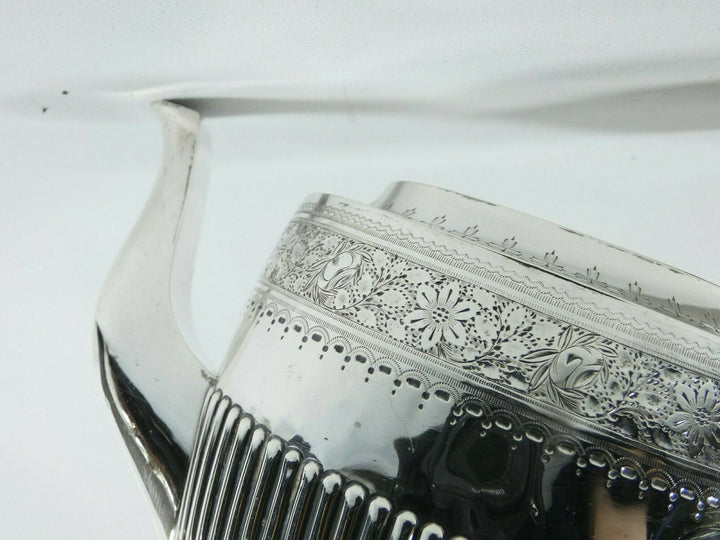 アンティークヴィクトリアン、スターリング・シルバーティーポット、1892年頃