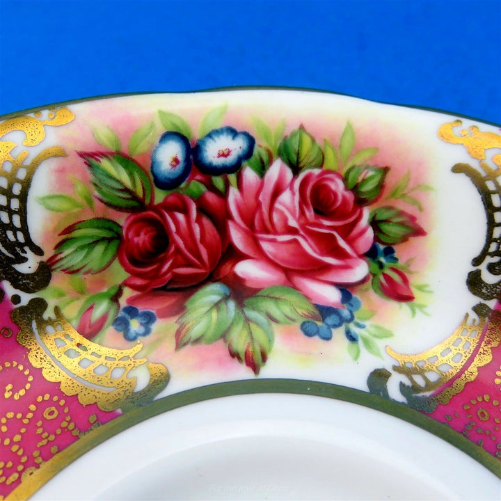 パラゴン　ダークピンクのに華麗なローズブーケのカップ&ソーサー