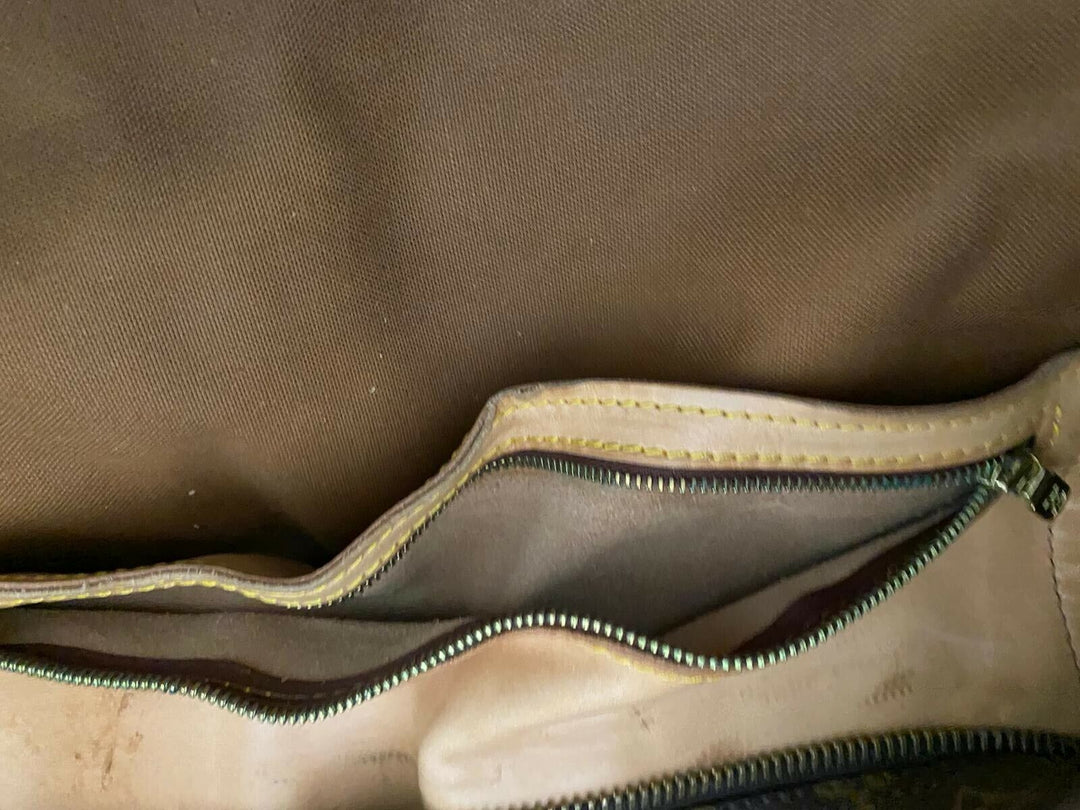 AUTH LOUIS VUITTON MONGRAM Vintage CANVAS SAC POLOCHON DUFFLE BAG