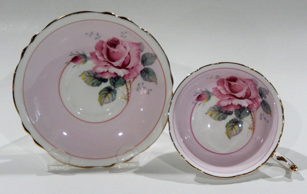 パラゴン　ピンク地に大輪のピンクローズのカップ＆ソーサー