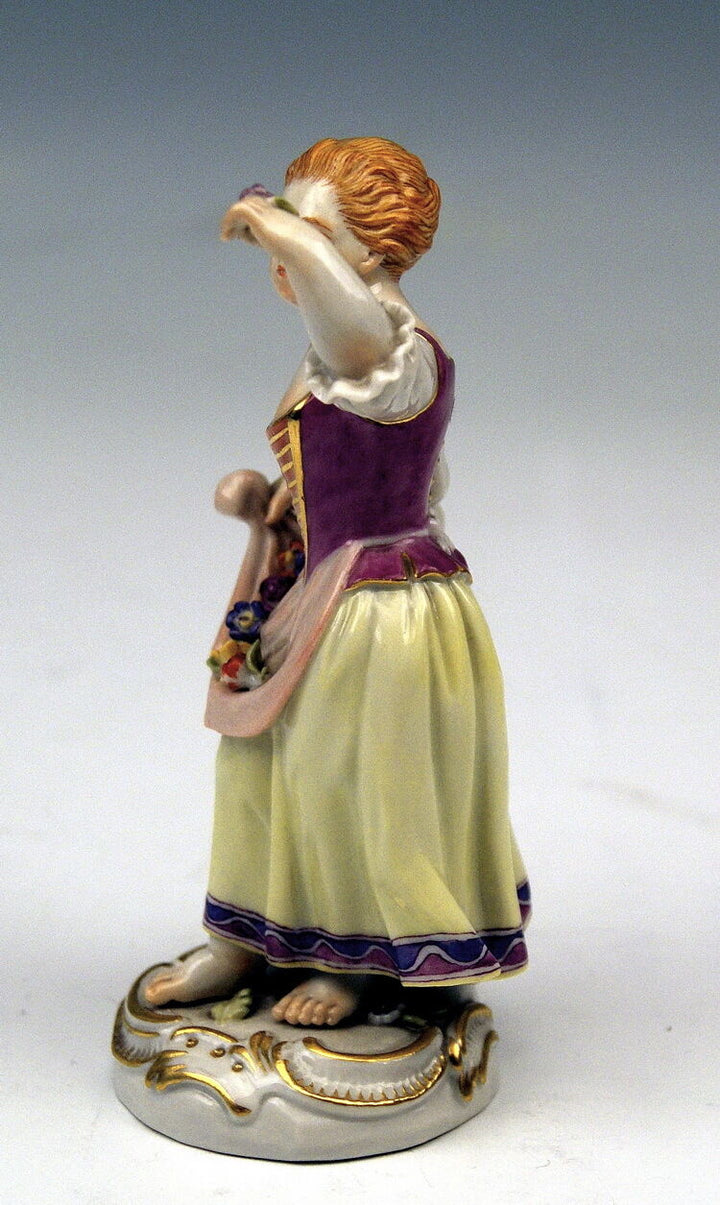 MEISSEN FIGUR GÄRTNERKIND MÄDCHEN ROSEN IN SCHÜRZE GARDENER CHILDREN NR: 60317