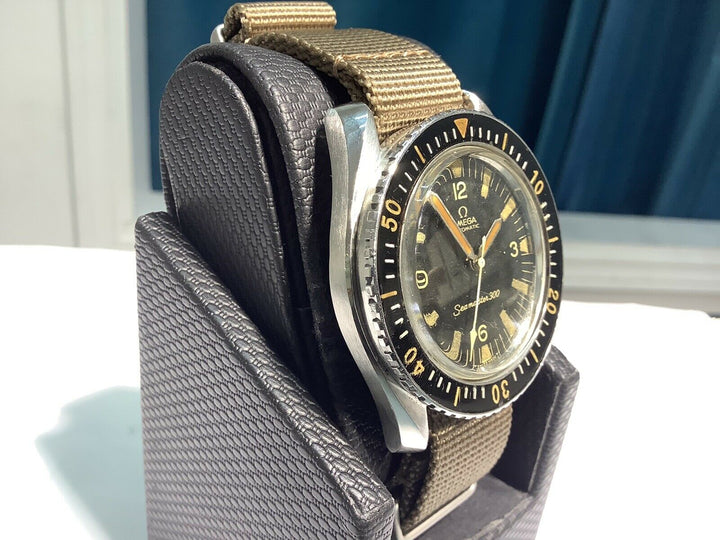 オメガ　1963年製　165.024 シーマスター 300 S　スチール製 42mm　トロピカルパティーナ(経年変化の味わい深さ)