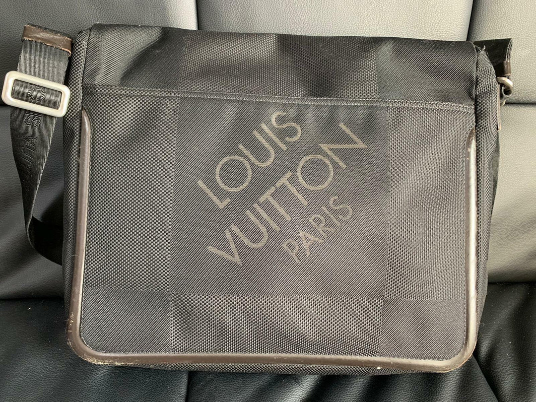LOUIS VUITTON MESSAGE DAMIER GEANT MESSENGER UMHÄNGETASCHE TASCHE BAG LV76