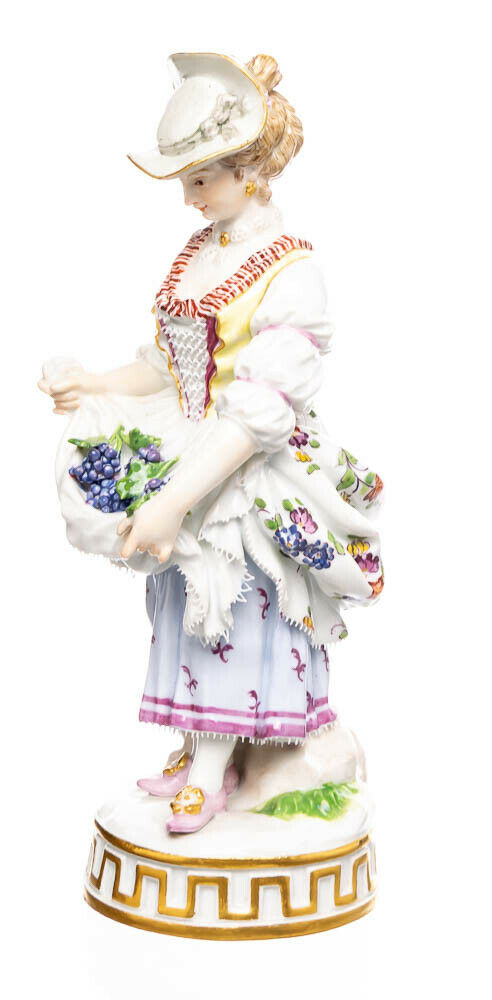 マイセン　フィギュリン　葡萄を運ぶ女性