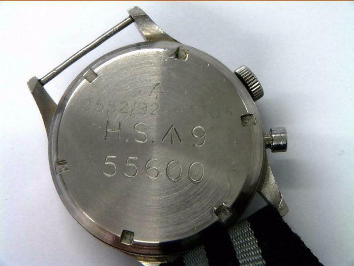 10% SALE Gents Vintage Military Lemania Watch (615 JKRR)