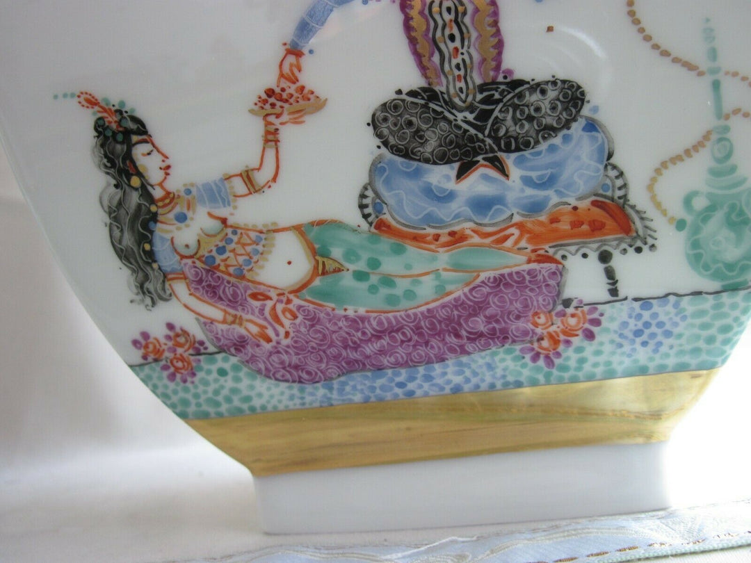 Schöne große Meissen Vase in Dekor 1001 Nacht
