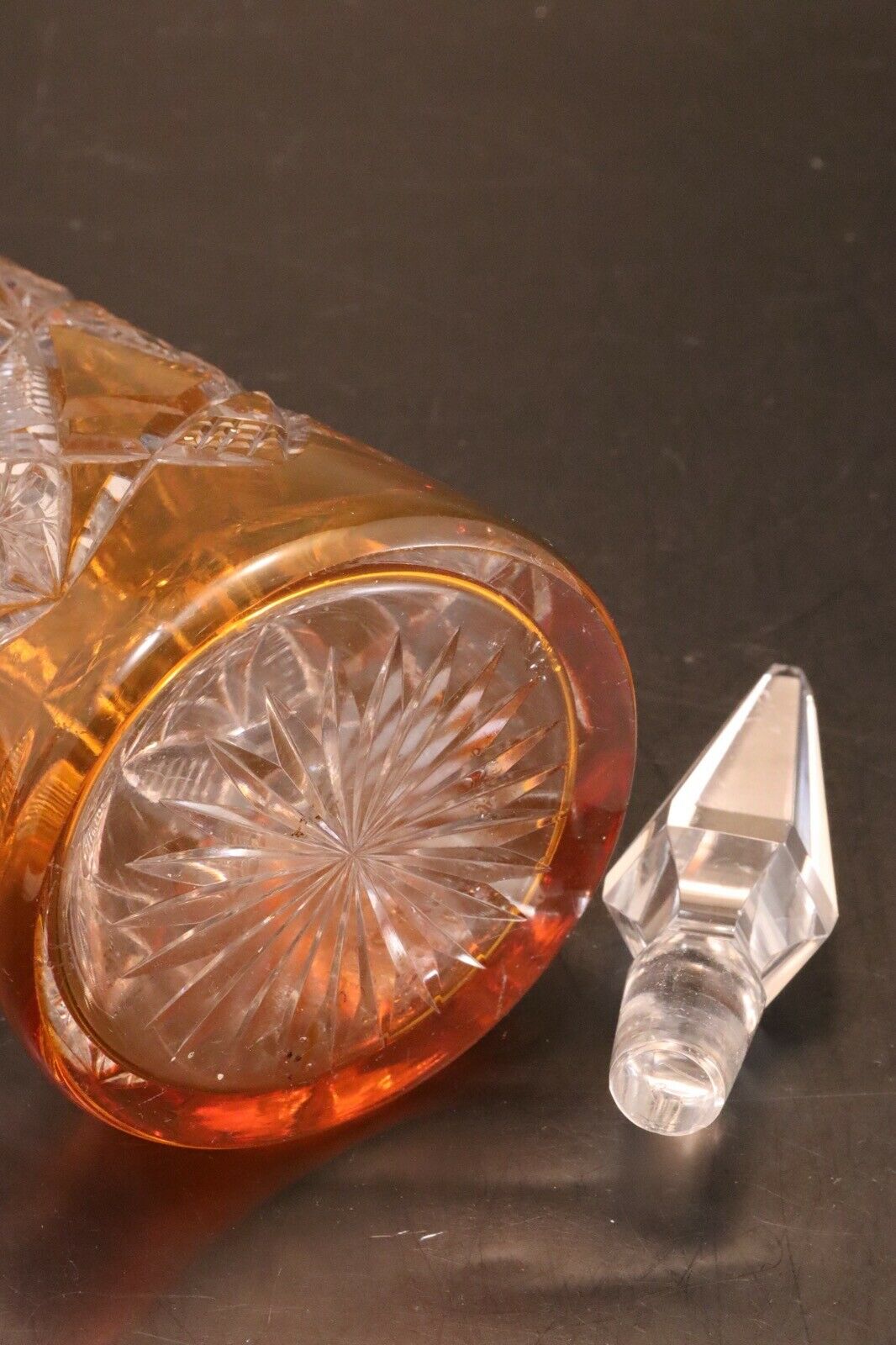 Carafe Baccarat cristal double Overlay taillé Lagny decanter vin du Rhin orange