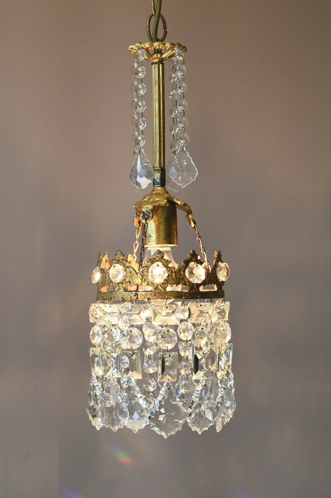 Shabby Chic Vintage Crystal Chandelier in Antique French Style, Home Lighting