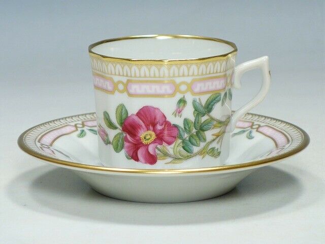 ロイヤルコペンハーゲン　フローラダニカ　カップ＆ソーサー