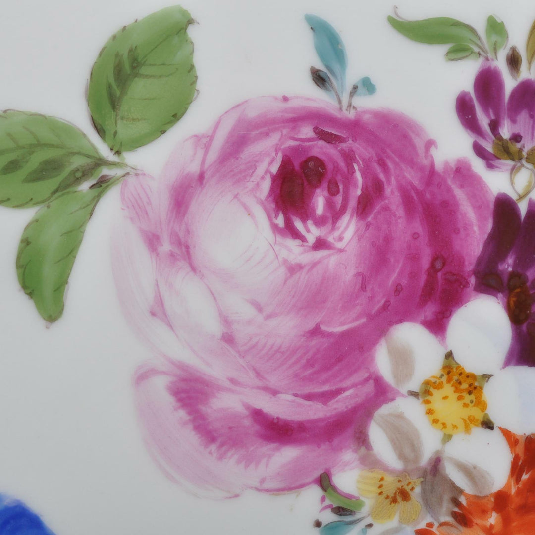 Meissen großer Wandteller, kobaltblau, Blumen Bukett, aufwändiger Goldrand, 1.W.