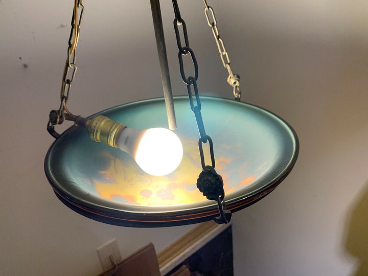 Early 20TH CENTURY d’argental French Cameo Art Glass Suspension Luminaire- afficher le titre d'origine