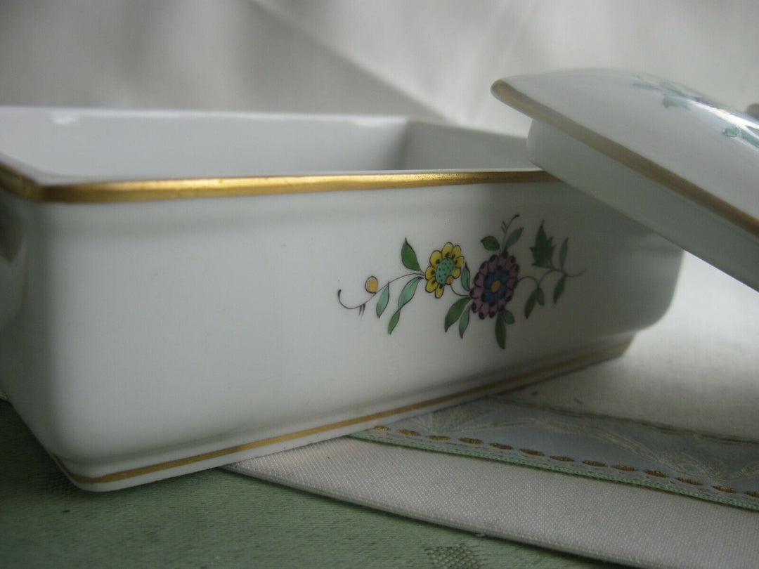 Schöne Meissen Tabak-Dose mit Vogel- un Felsmalerei