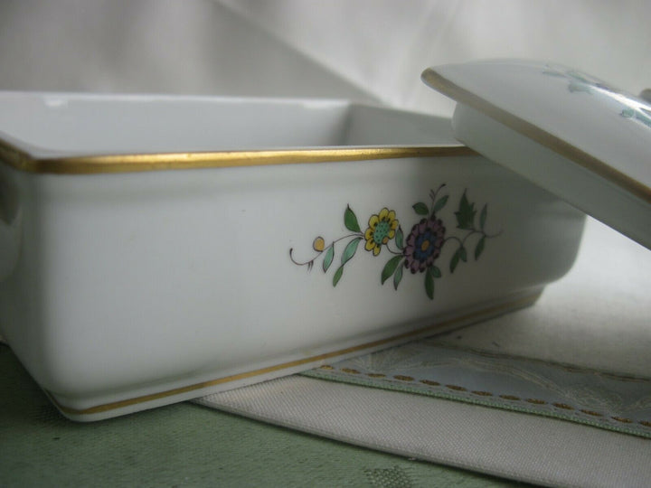 Schöne Meissen Tabak-Dose mit Vogel- un Felsmalerei