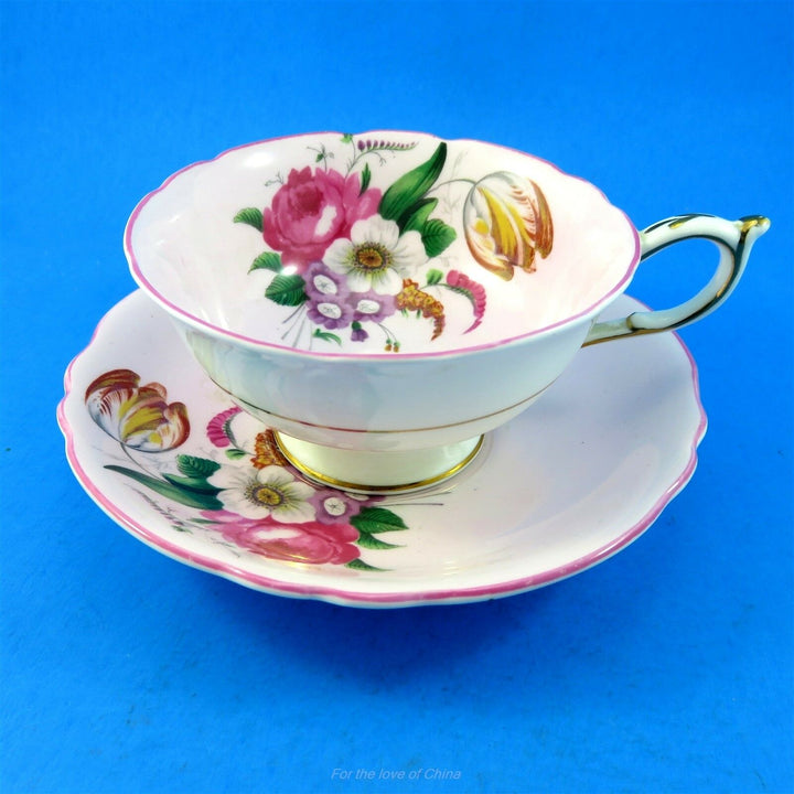 パラゴン　ライトピンク地に可憐なチューリップブーケ　カップ&ソーサー