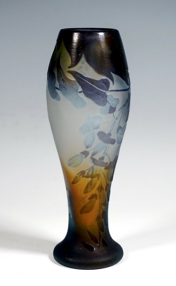 エミールガレ アールヌーヴォー調カメオ花瓶 “フジ”デザイン 1904年