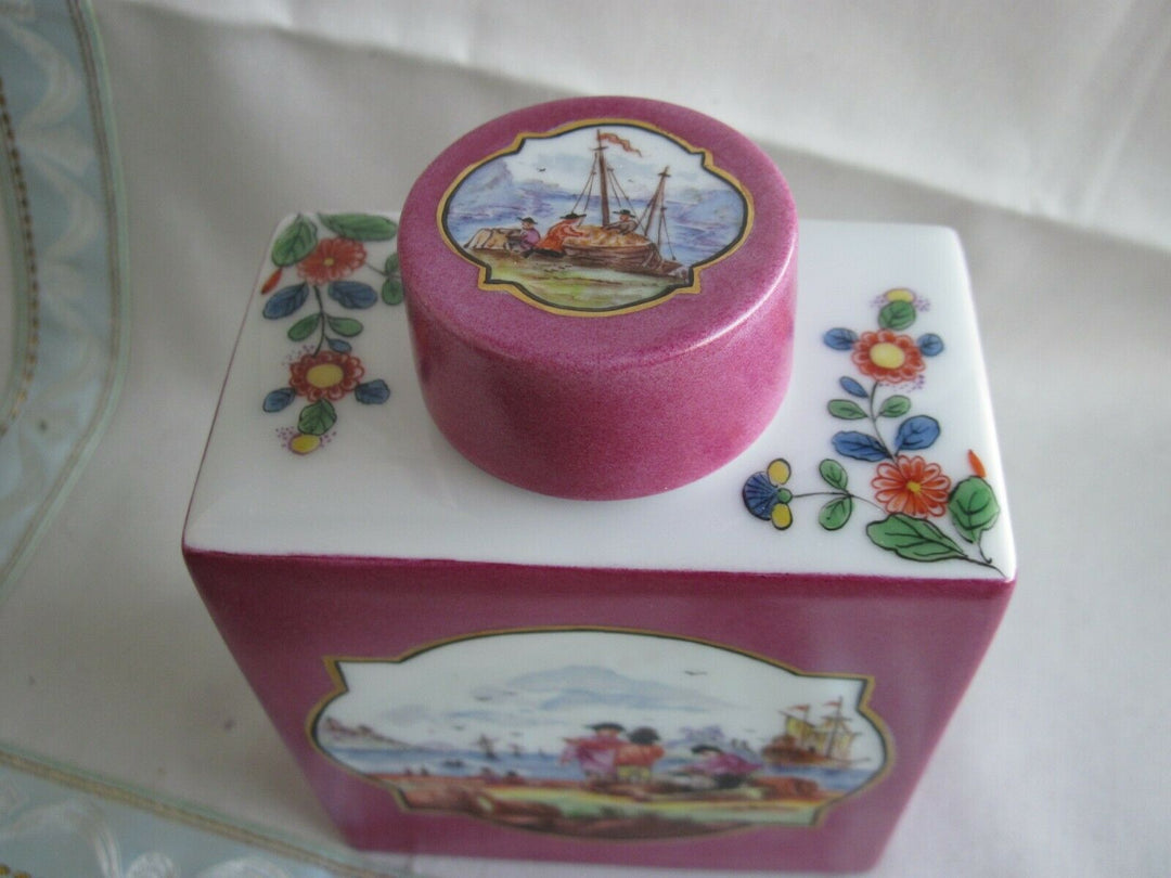 Schöne Meissen Teedose mit vielen Indischen Blumen und Handels-Szenen
