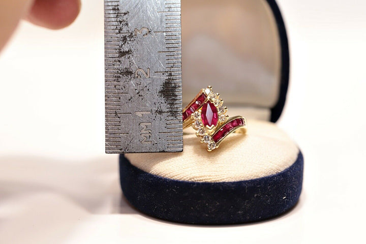 ヴィンテージ 14K ナチュラルダイヤモンドとカリバールビーのナヴェットリング