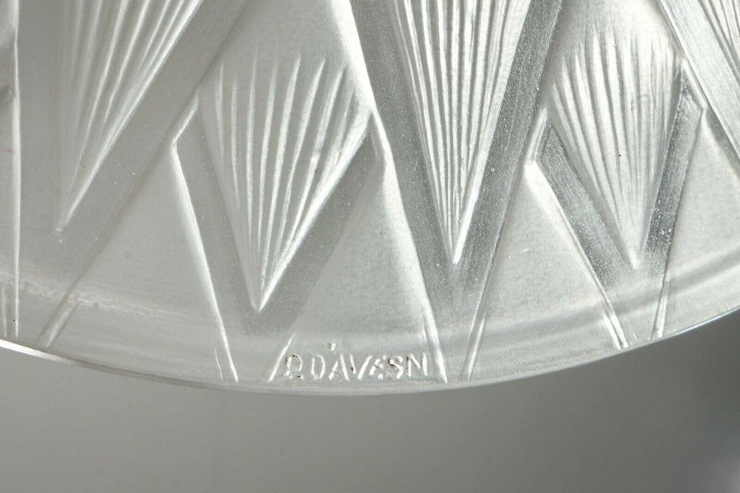 Pierre d'Avesn LORRAIN DAUM : A FRENCH 1930 ART DECO PENDANT . chandelier France