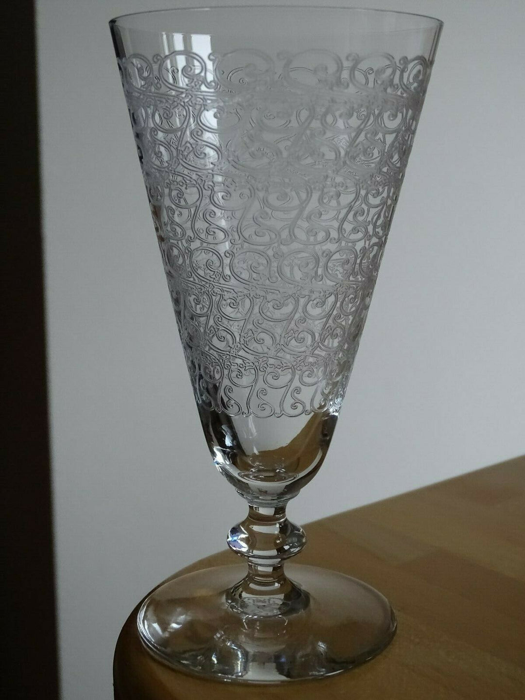 4 FLUTES A CHAMPAGNE EN CRISTAL DE BACCARAT MODELE ROHAN signées