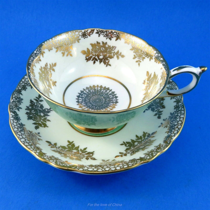 パラゴン　グリーンエクステリア・ベージュ&ゴールド　カップ&ソーサー