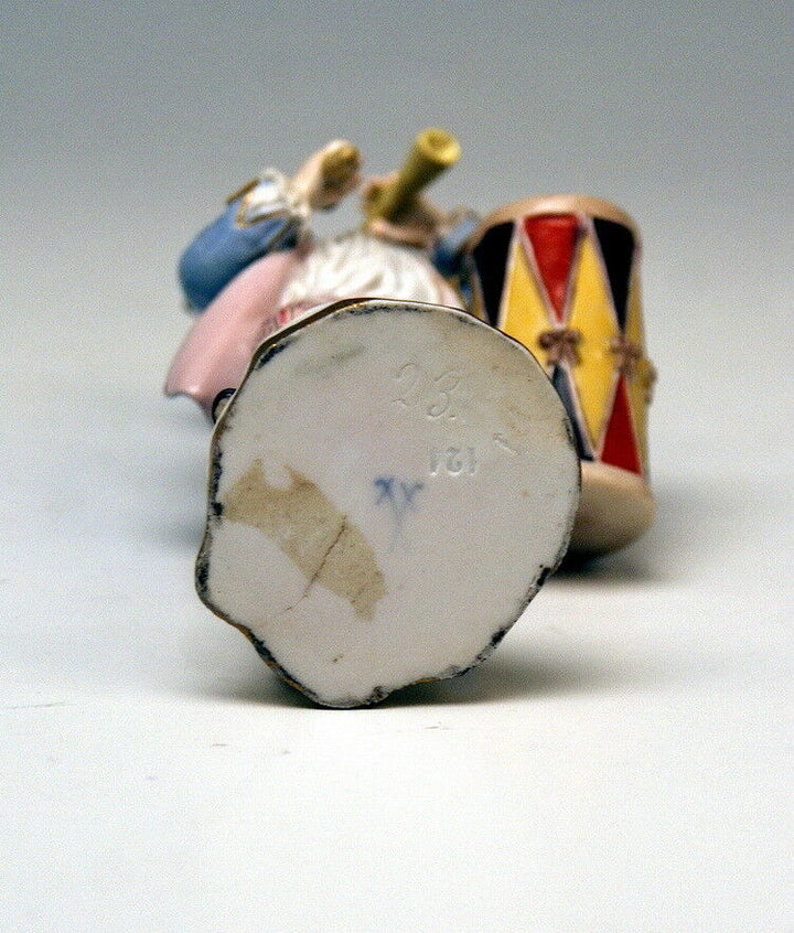MEISSEN FIGUR GÄRTNER KIND KNABE FLÖTE TROMMEL GARDENER BOY FLUTE DRUM UM 1850
