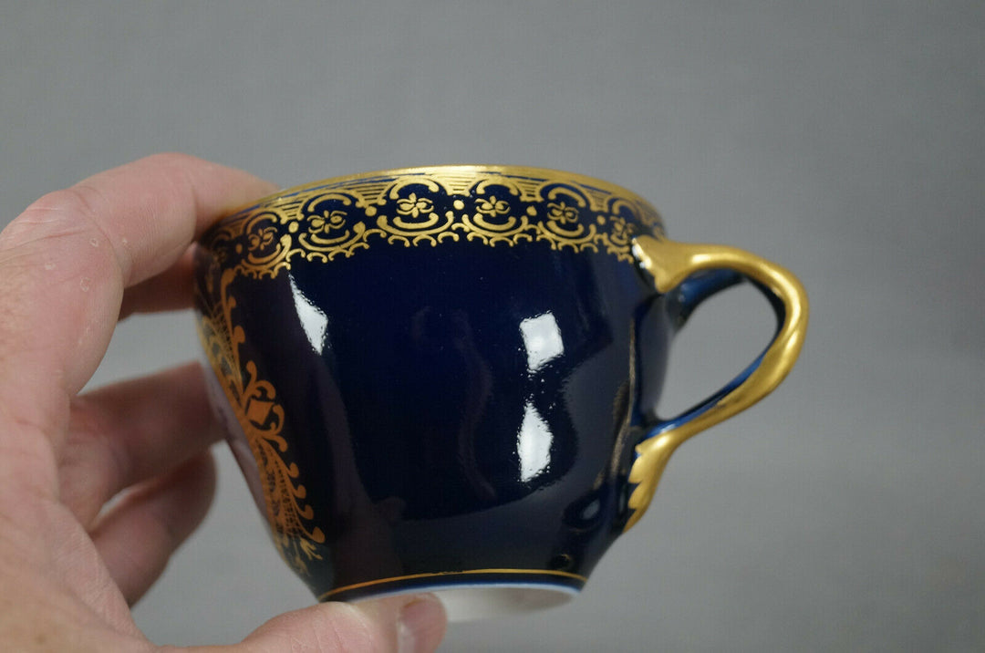 KPM Berlin Hand Painted Floral Floral Cobalt & Gold Tea Cup & Saucer E
