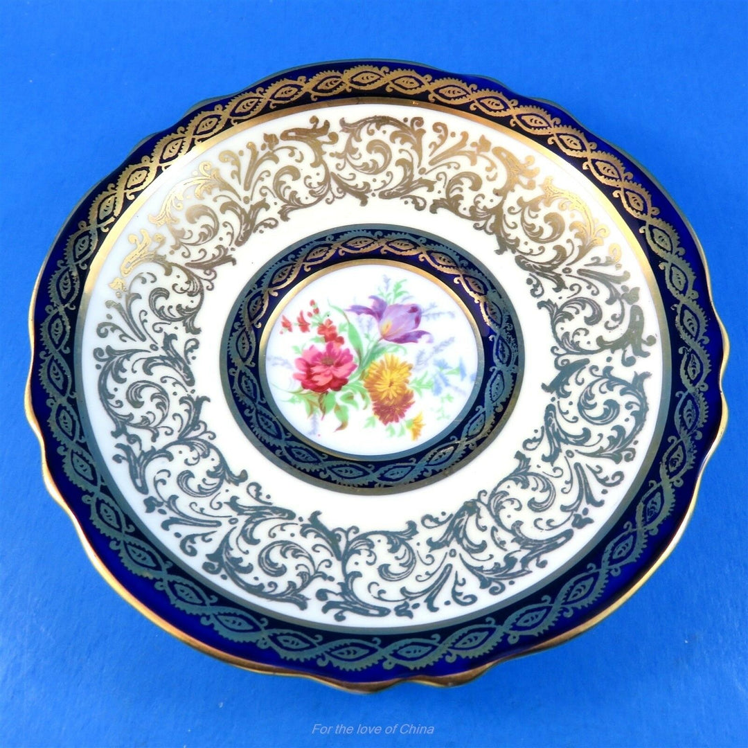 一凛咲とゴールドモチーフ&コバルトボーダー　　カップ&ソーサー