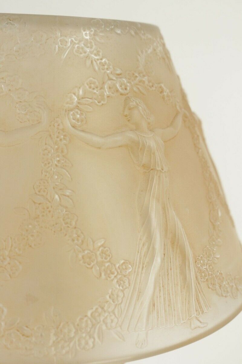 René LALIQUE (1860-1945) - Lampe " Six danseuses "