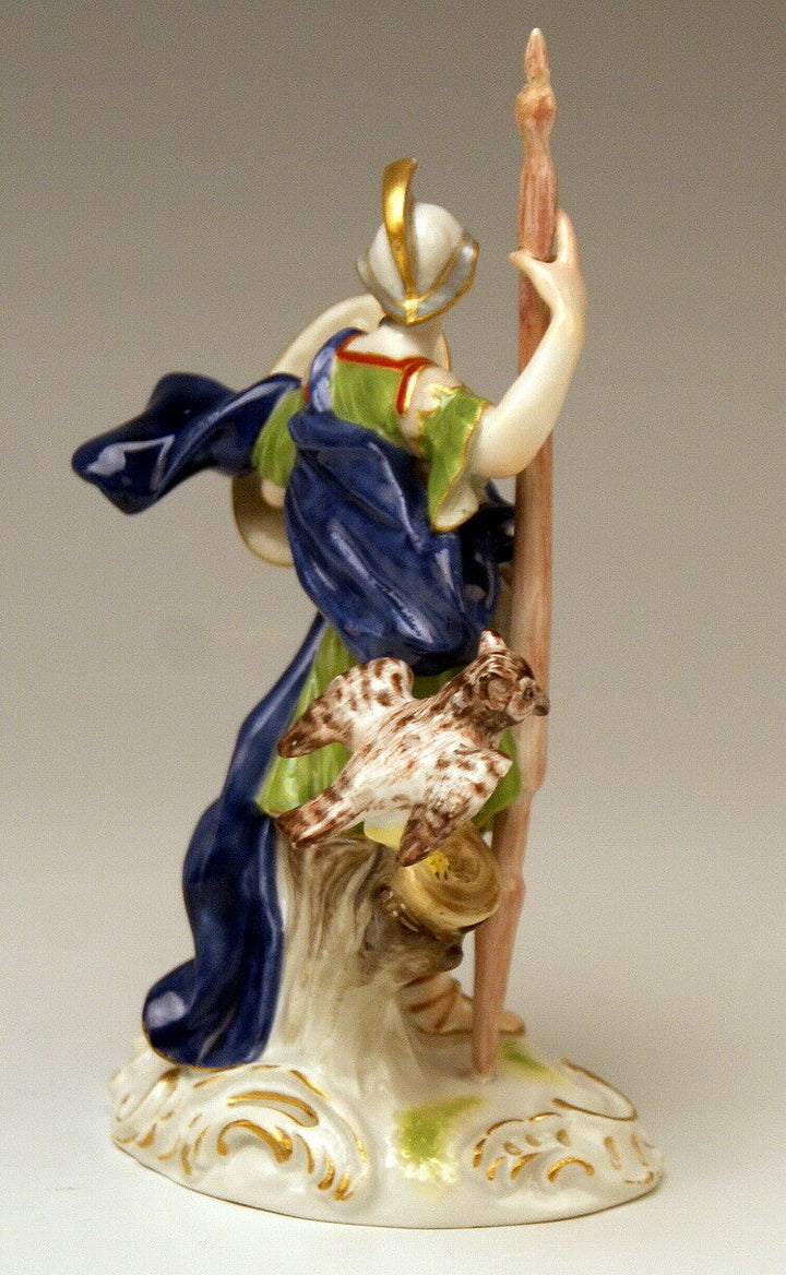 MEISSEN FIGUR ANTIKE GÖTTIN MINERVA ALLEGORIE DES KRIEGES UND DER WEISHEIT 1860