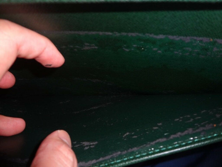 AUTH PRE-OWNED LOUIS VUITTON TAIGA PORTE-DOCUMENT