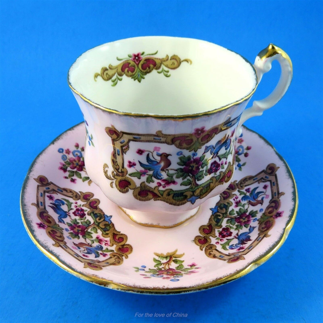 パラゴン　華麗なシェラトン・ピンクパラゴン・アンティークシリーズのカップ&ソーサー