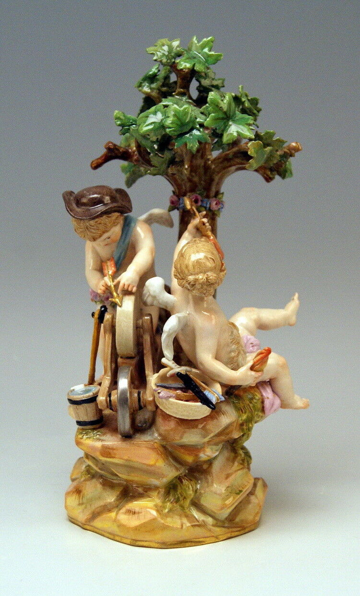 MEISSEN マイセン FIGUR GRUPPE AMORETTEN PUTTEN LIEBESPFEIL CHERUBS MNR: E26 UM 1880