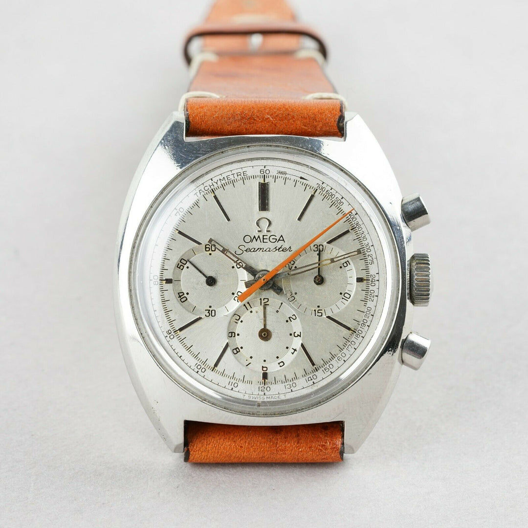 OMEGA SEAMASTER VINTAGE CHRONOGRAPH WRISTWATCH REF. 145.016-68 CIRCA 1960S