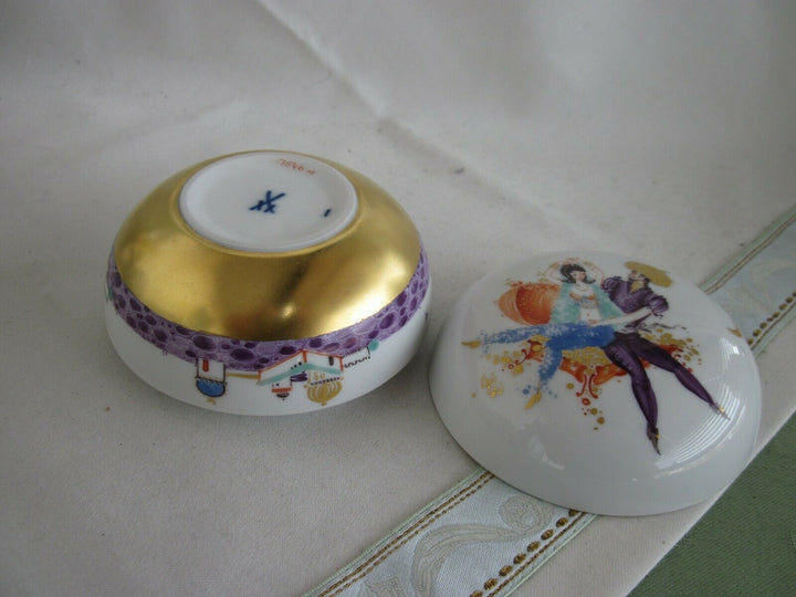Schöne Meissen Schmuck-Dose in Dekor 1001 Nacht