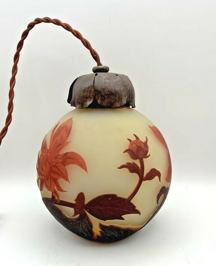 ミューラー兄弟　菊の花のペンダントライト（アンティークランプ）