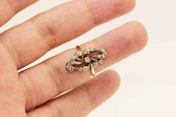 アンティーク オリジナル 10K ナチュラルダイヤモンドのフラワースタイルリング