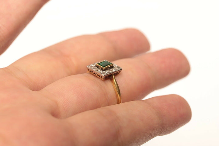 アンティーク ヴィクトリアン 18K ナチュラルダイヤモンドとエメラルドのリング