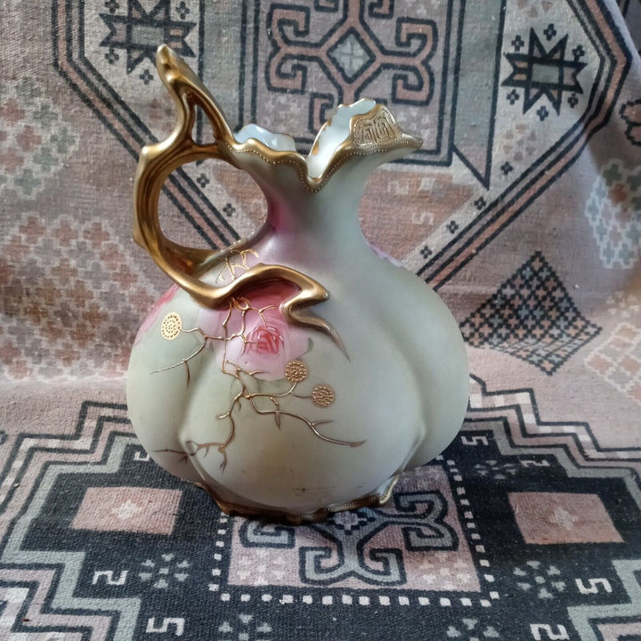 オールドノリタケ　メイプルリーフ印　ピンクローズと金彩の水差し