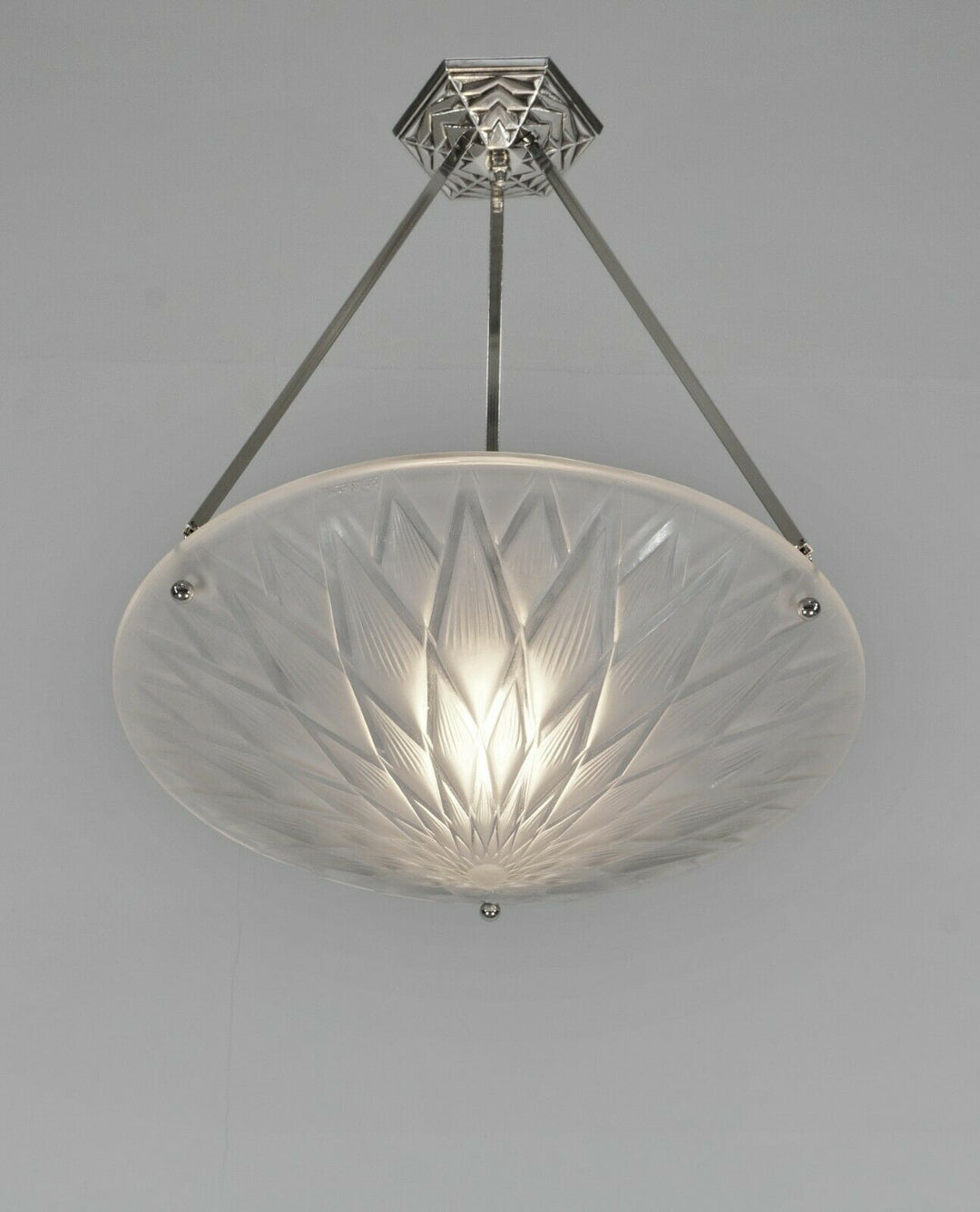 Pierre d'Avesn LORRAIN DAUM : A FRENCH 1930 ART DECO PENDANT . chandelier France