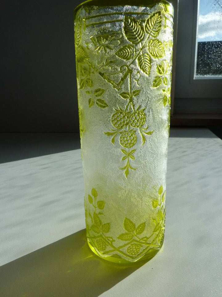 vase dégagé à l'acide de Baccarat cameo vase