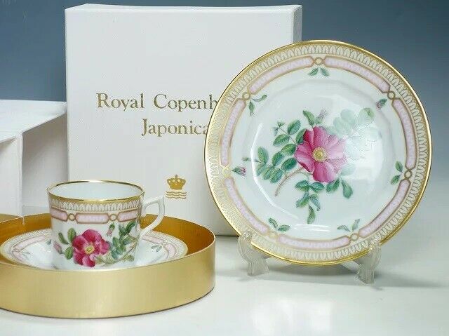 ロイヤルコペンハーゲン　フローラダニカ　カップ＆ソーサー