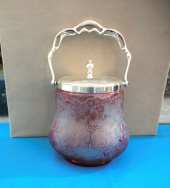 Seau à biscuit Cristal BACCARAT décor de fraises dégagé à l'acide Métal argenté